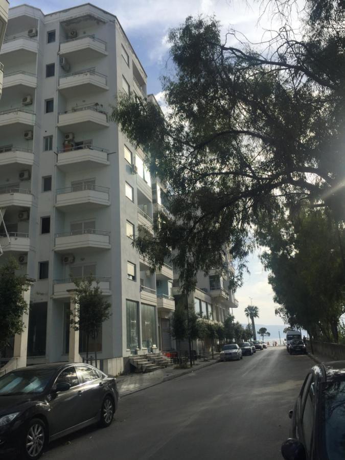 Anisa فلورا المظهر الخارجي الصورة